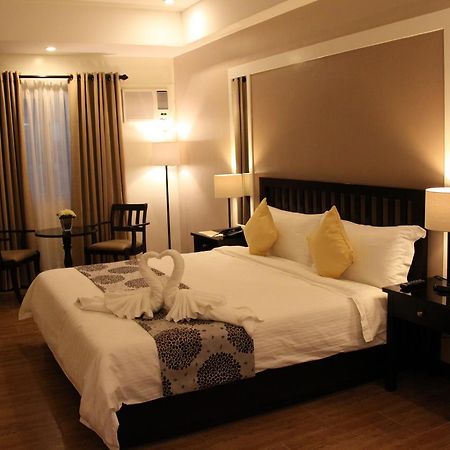 Prime City Resort Hotel Angeles Esterno foto