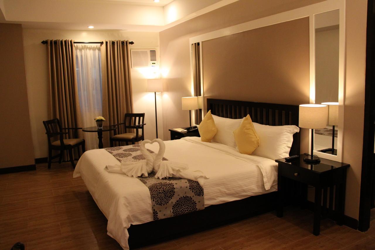 Prime City Resort Hotel Angeles Esterno foto