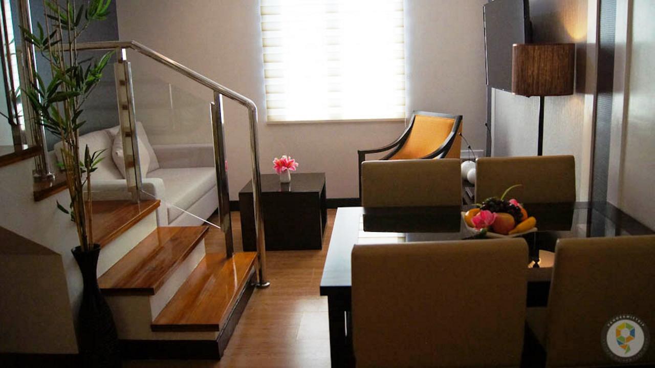 Prime City Resort Hotel Angeles Esterno foto