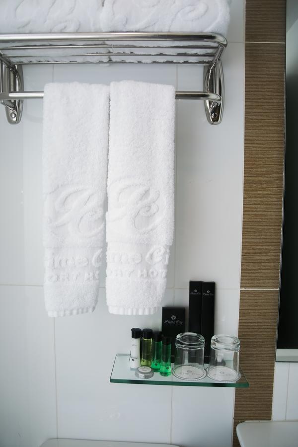 Prime City Resort Hotel Angeles Esterno foto