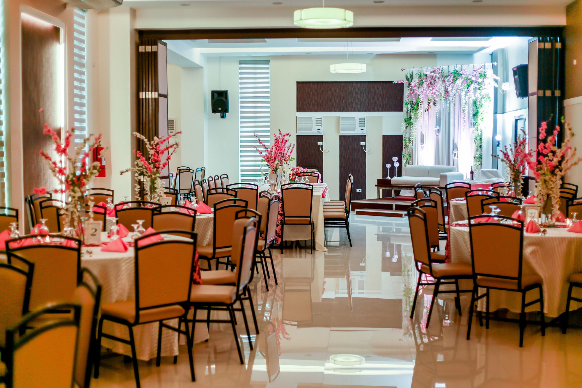 Prime City Resort Hotel Angeles Esterno foto